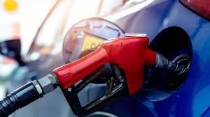 هیچ تصمیمی درباره قیمت بنزین گرفته نشده است