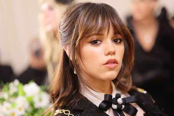 مردم فلسطین قهرمانان امروز هستند