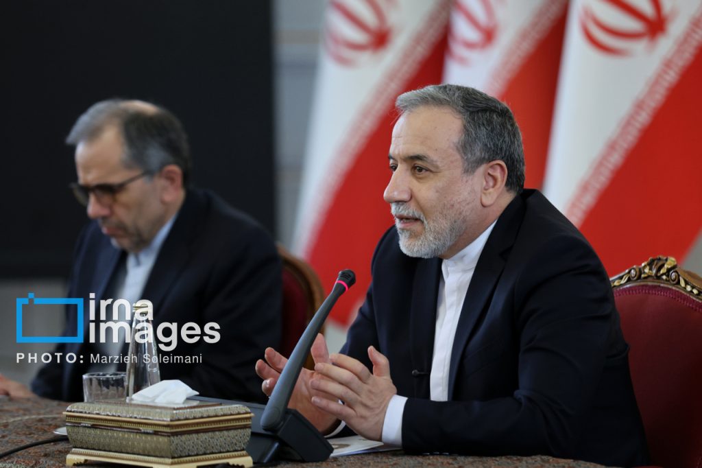 زیاده‌خواهی غرب مذاکرات را به بن‌بست کشاند