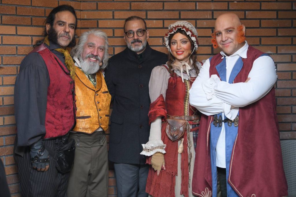 استقبال از بداهه‌گویی‌های هوتن شکیبا