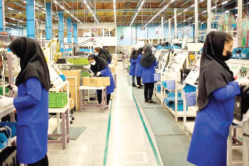 سرمایه‌گذاری گسترده در تولید؛ تنها راه اصلاح معیشت مردم