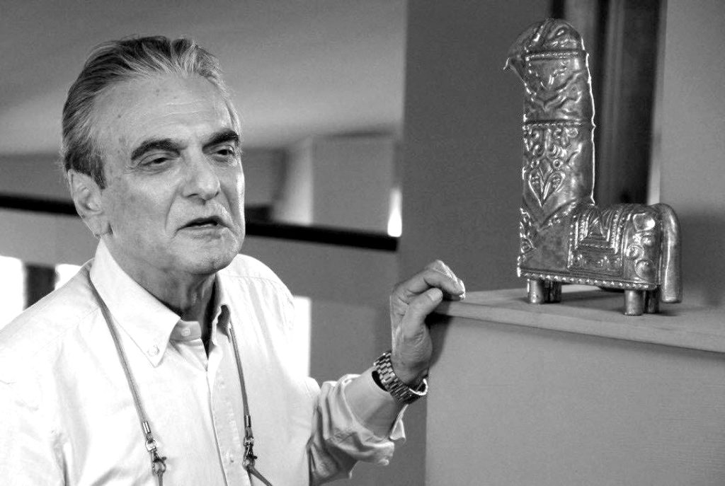 همایون ارشادی در بهشت سکینه کرج به خاک سپرده می شود