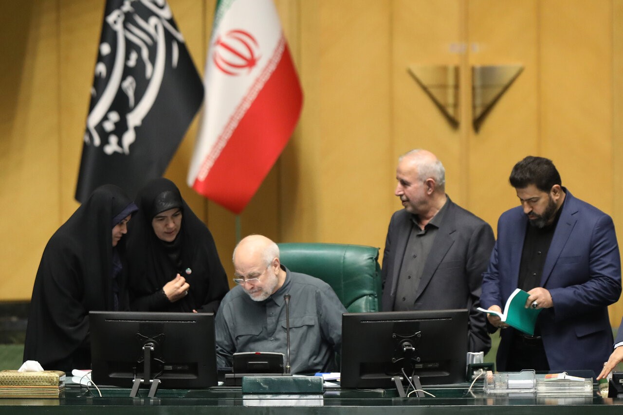 پیش از ورود مجلس، دولت وزرای ناکارآمد را تغییر دهد