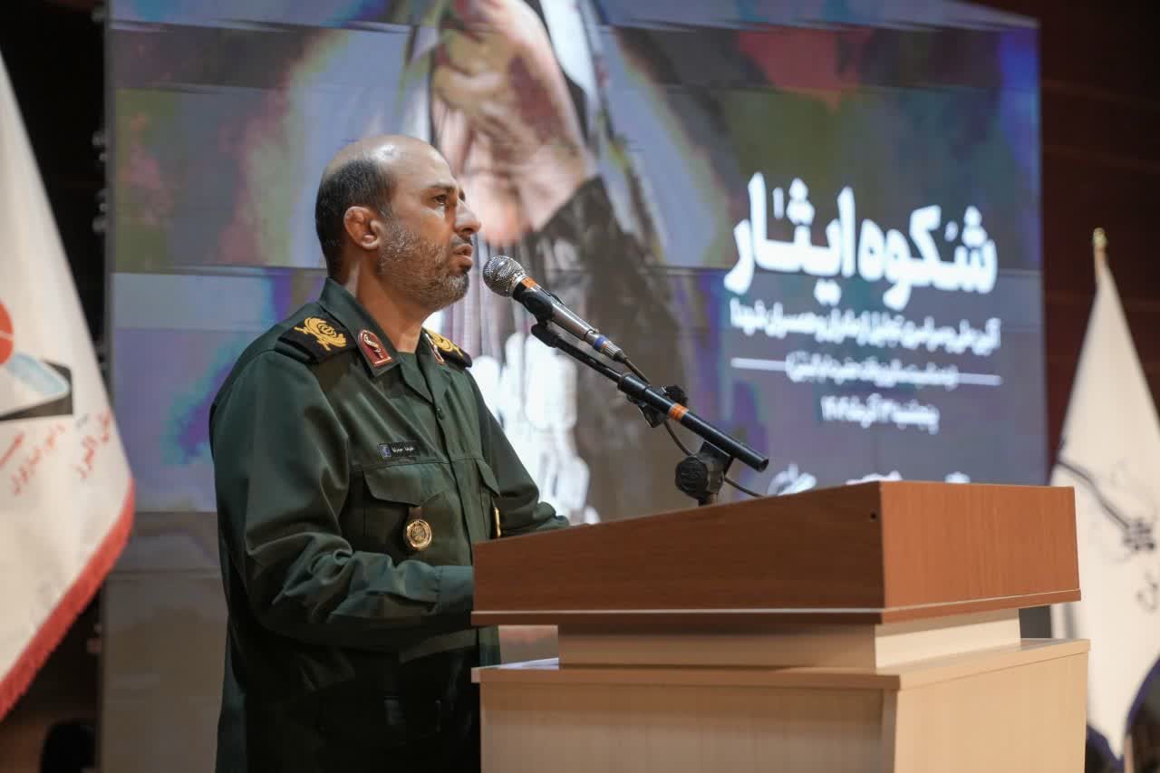 شهدا نگذاشتند، خنجری بر پیکر انقلاب فرود آید