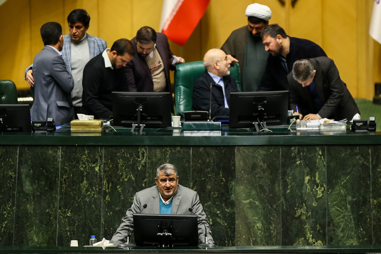 تذکر جدی مجلس به دولت؛ ترمیم کابینه یا استیضاح وزرا