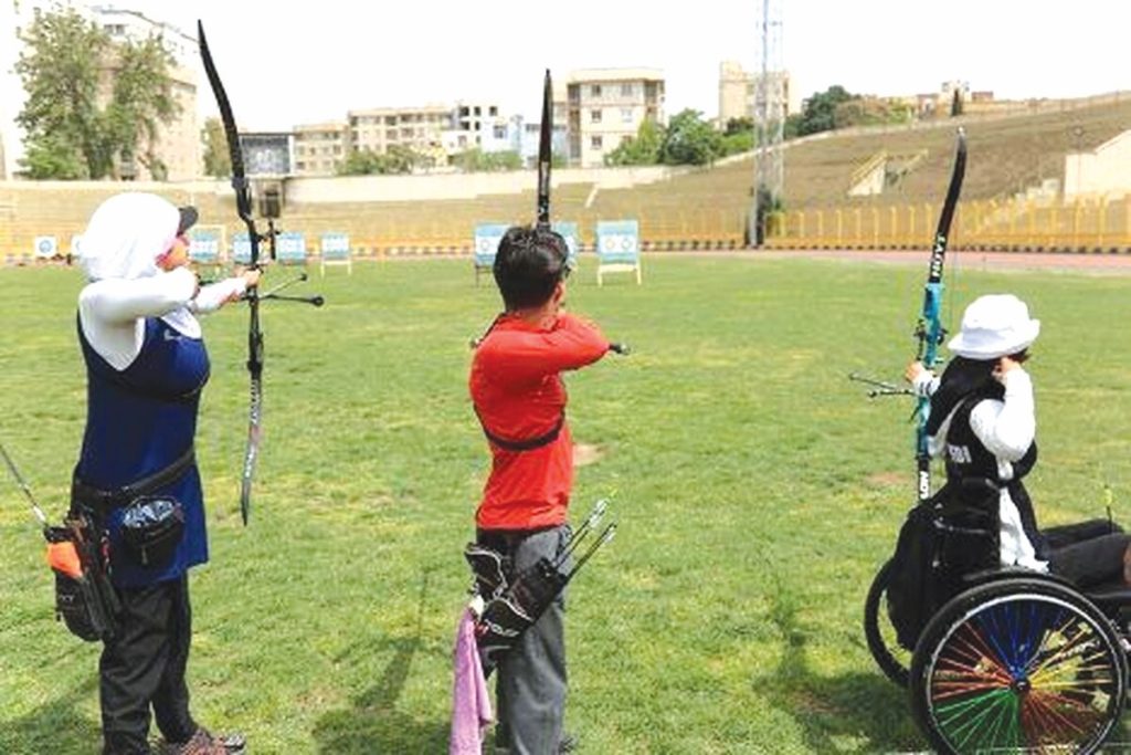 ملی‌پوشان پاراتیروکمان در کیش اردو زدند
