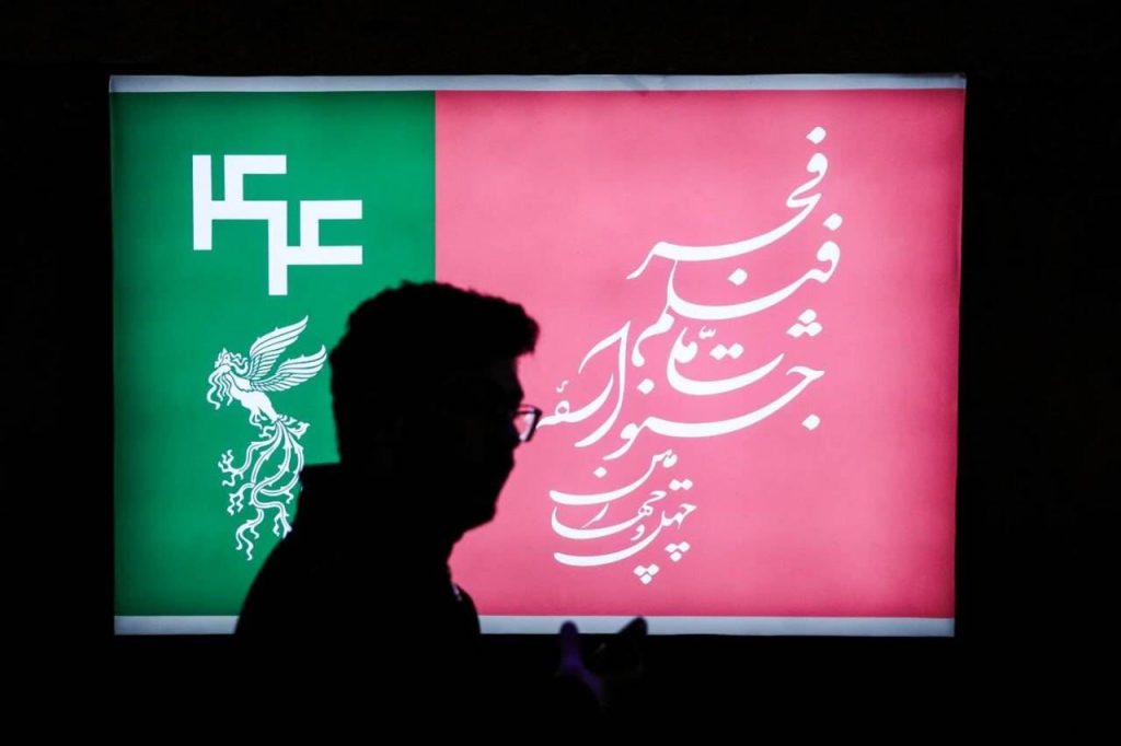 جنگ بیرون قاب