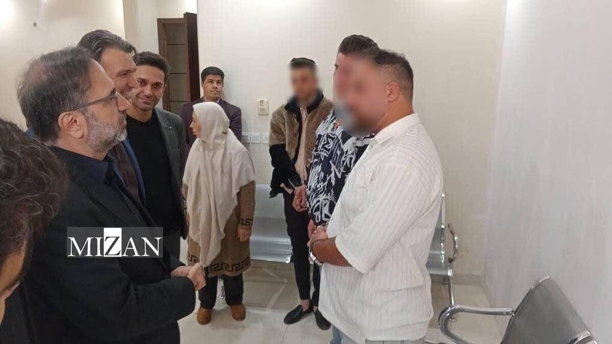 بازدید سرزده رئیس کل دادگستری استان البرز از حوزه قضایی فردیس/ تاکید بر پاسخگویی شفاف و حل مشکلات مراجعان