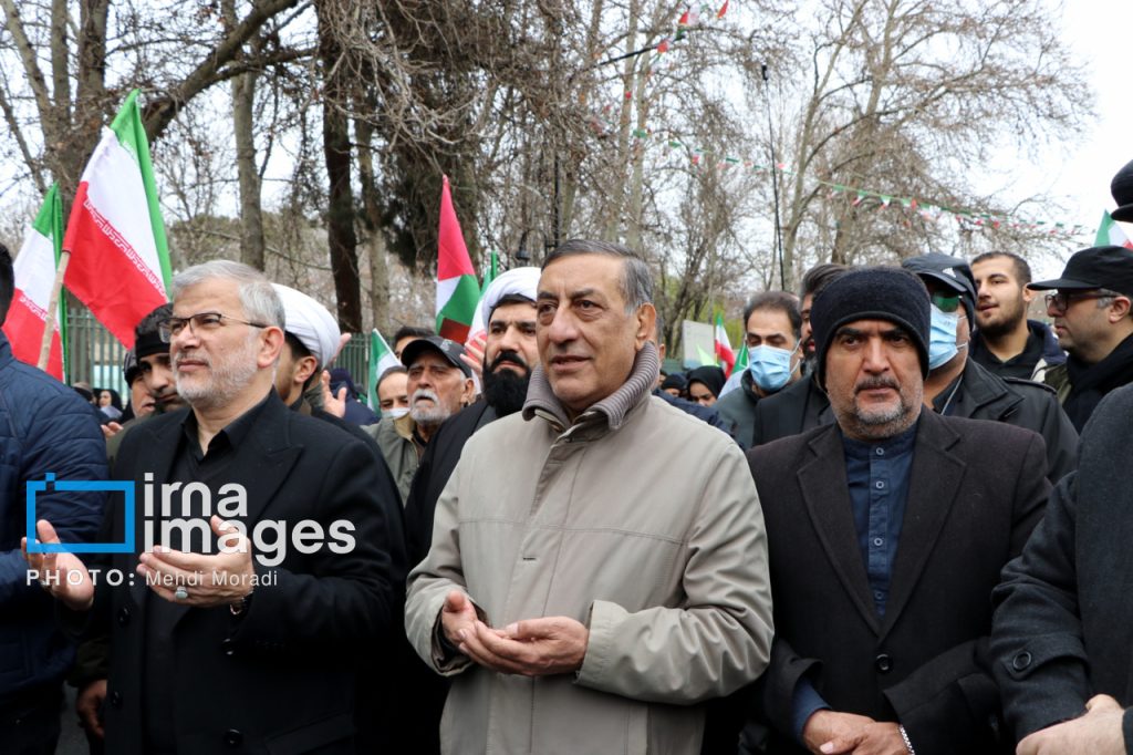 معاون رییس جمهور: ملت ایران در برابر هیچ قدرتی سر خم نمی‌کند