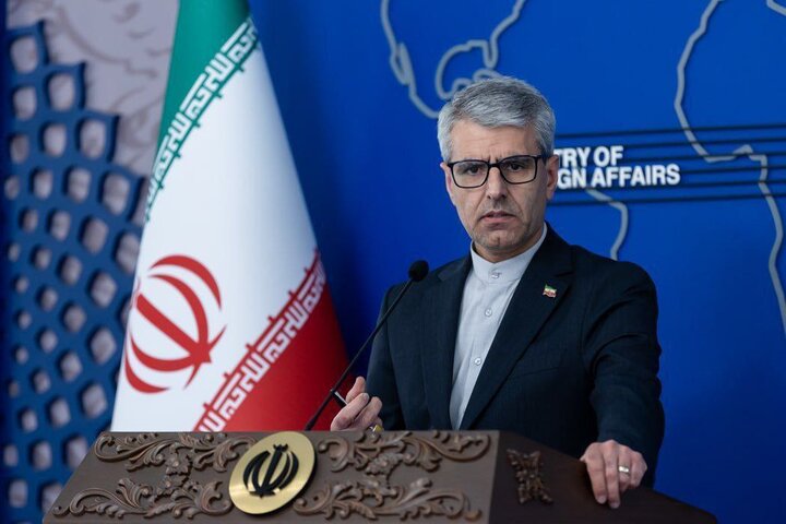 مکرون به هشدار دوویلپن در مورد غیرقانونی بودن جنگ علیه ایران گوش کند