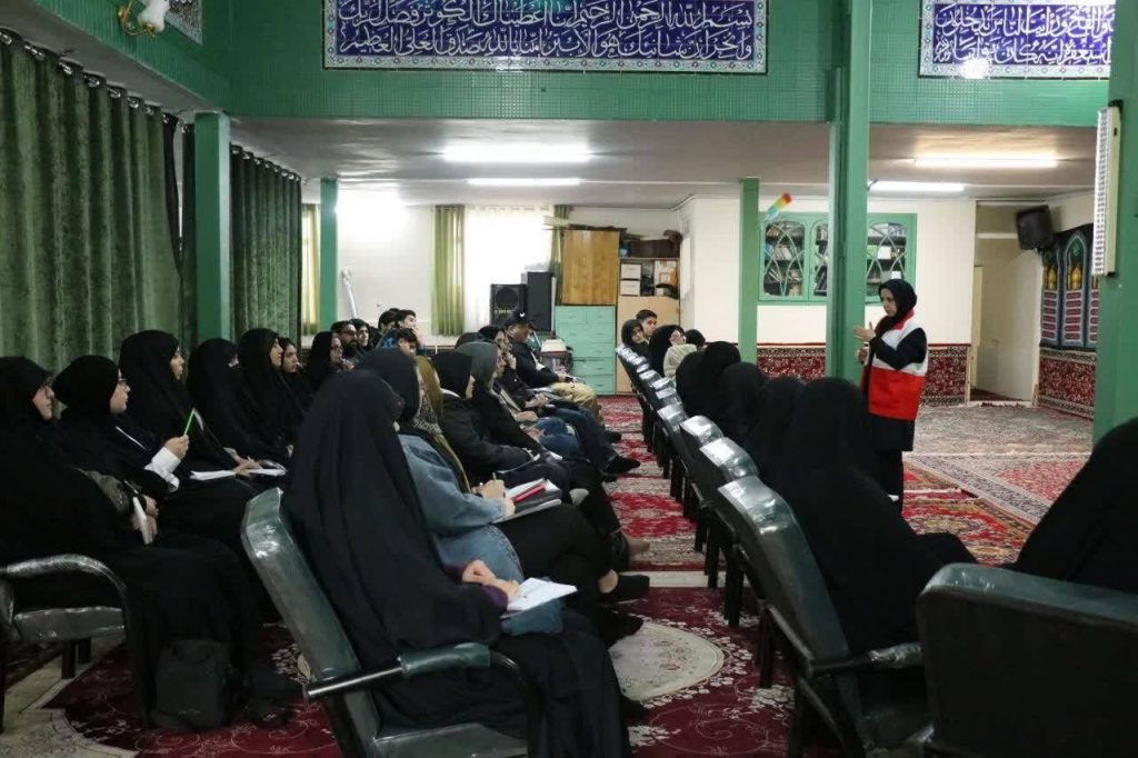 ازخانه‌های هلال تا میادین شهری؛ آموزش مهارت‌های نجات‌بخش درشرایط جنگی