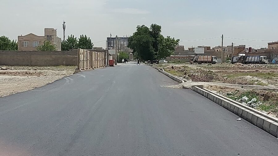 بازگشایی و آسفالت خیابان سوم غربی مهرشهر پس از سال‌ها مطالبه عمومی