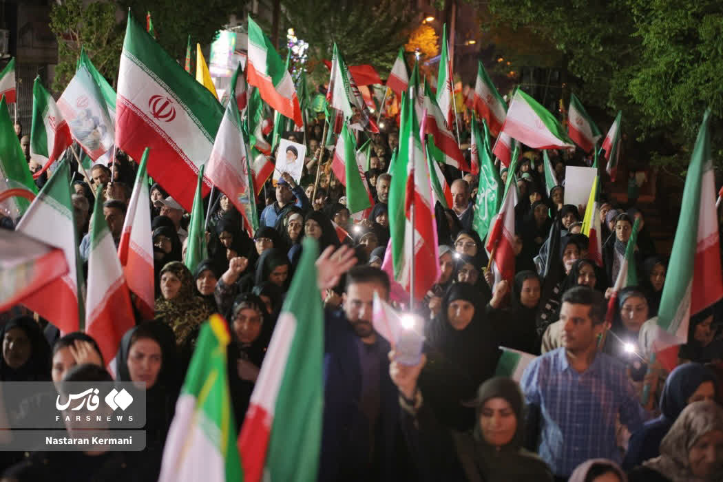 زیر پرچم ایران؛ نود شب ایستادگی یک ملت