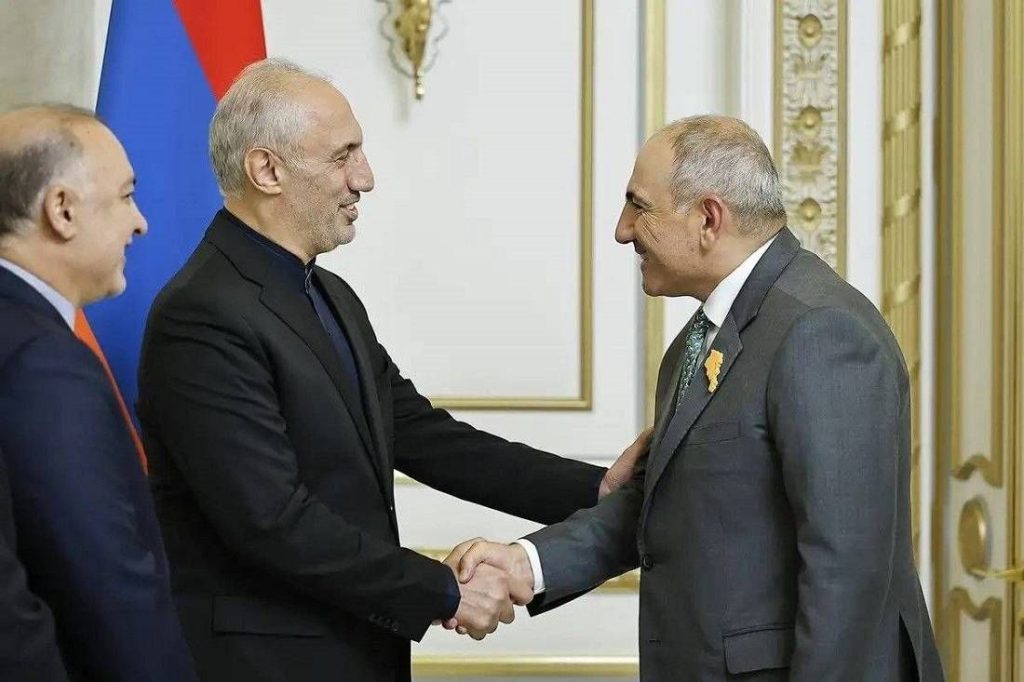 تأکید ایران و ارمنستان بر توسعه بیش از پیش همکاری‌های اقتصادی