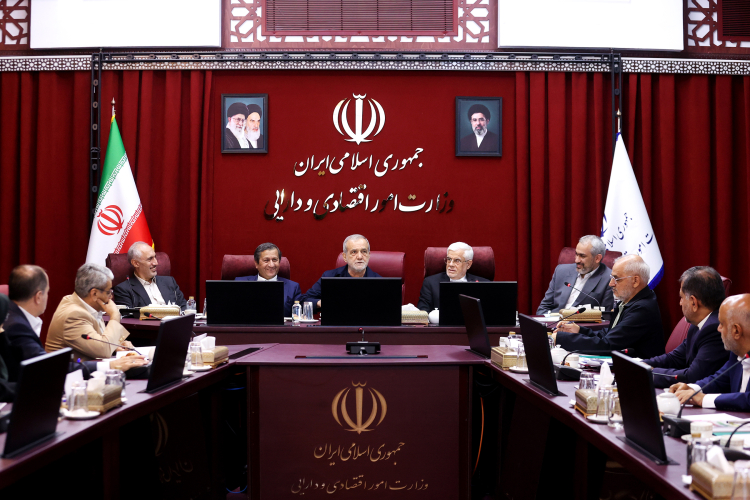 صداوسیما نباید با تحلیل‌های غیرمستند عملکرد دولت را سیاه‌نمایی کند