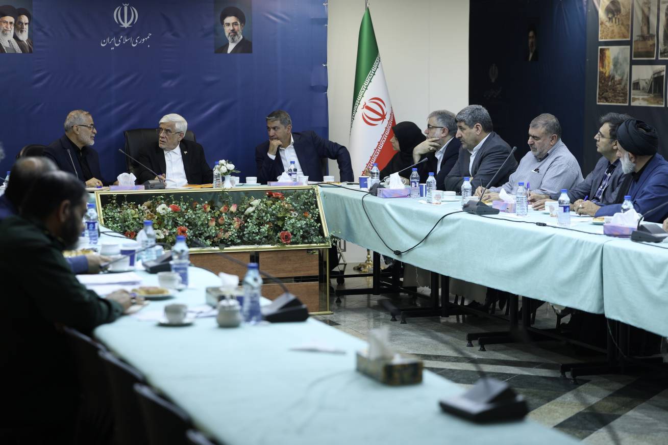 همه دستگاه‌ها برای برگزاری مراسمی در شأن امام شهید بسیج شوند