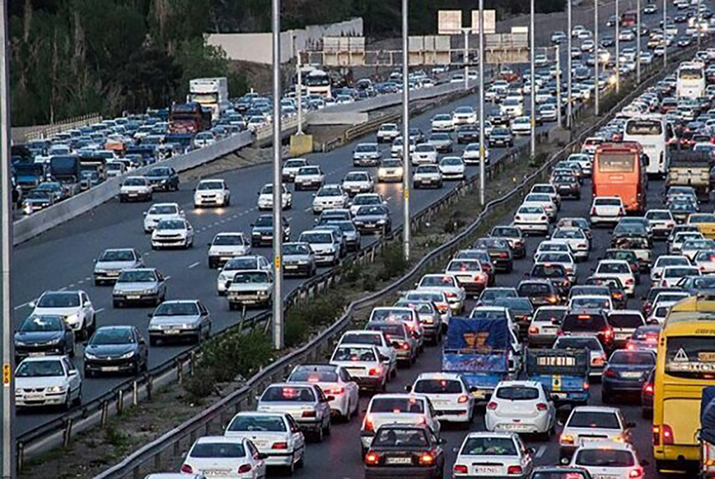آمار ورود خودرو به شهر تهران در روزهای اخیر ۴۰ درصد افزایش یافته است
