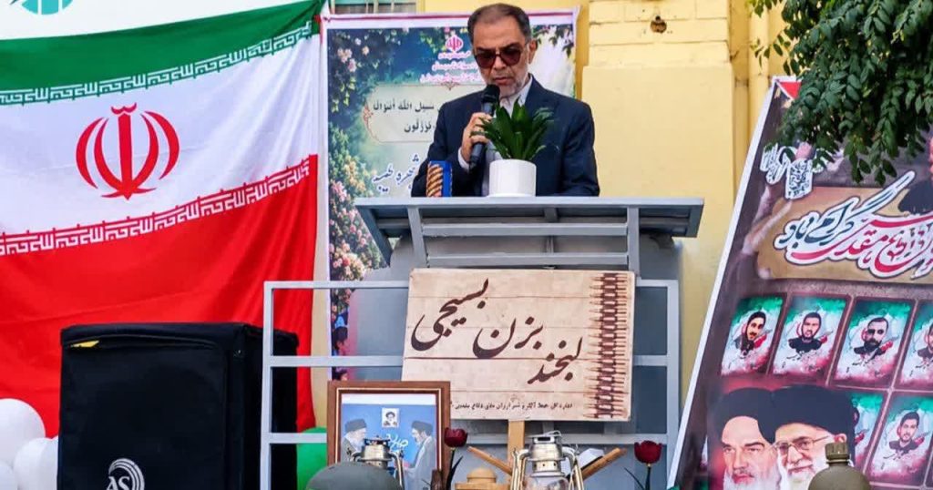 هیچ دانش‌آموزی نباید به دلیل شرایط اقتصادی خانواده، از فرصت‌های آموزشی محروم بماند